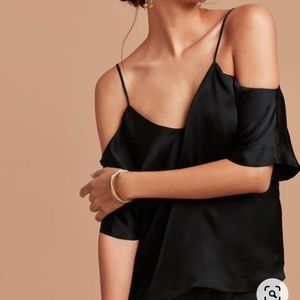 Aritzia Wilfred Draveil off-shoulder blouse